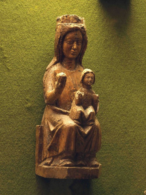Virgen-románica-de-Barrio-de-Nuestra-Señora
